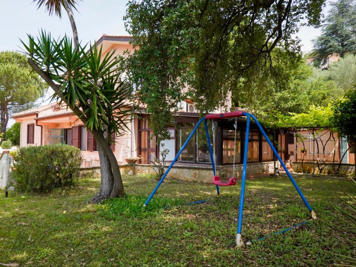 Villa Sunny Home By Interhome 斯佩隆加 外观 照片