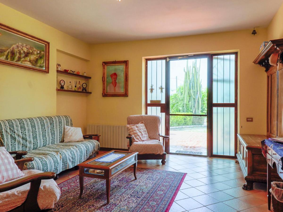 Villa Sunny Home By Interhome 斯佩隆加 外观 照片